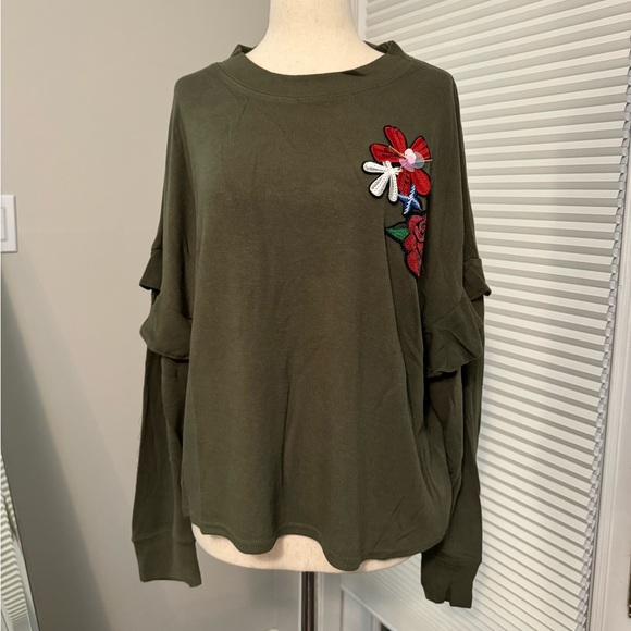 Love Riche | Long Sleeved Olive Green with Jewel Flower Appliqué Top | Medium - Picture 1 of 9